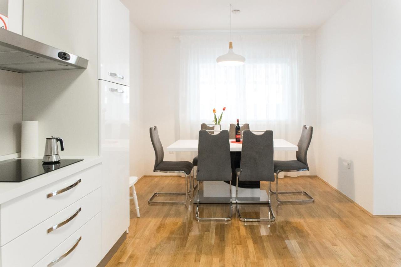 Apartment Zara - Luxury Apartment With Private Pool Dış mekan fotoğraf