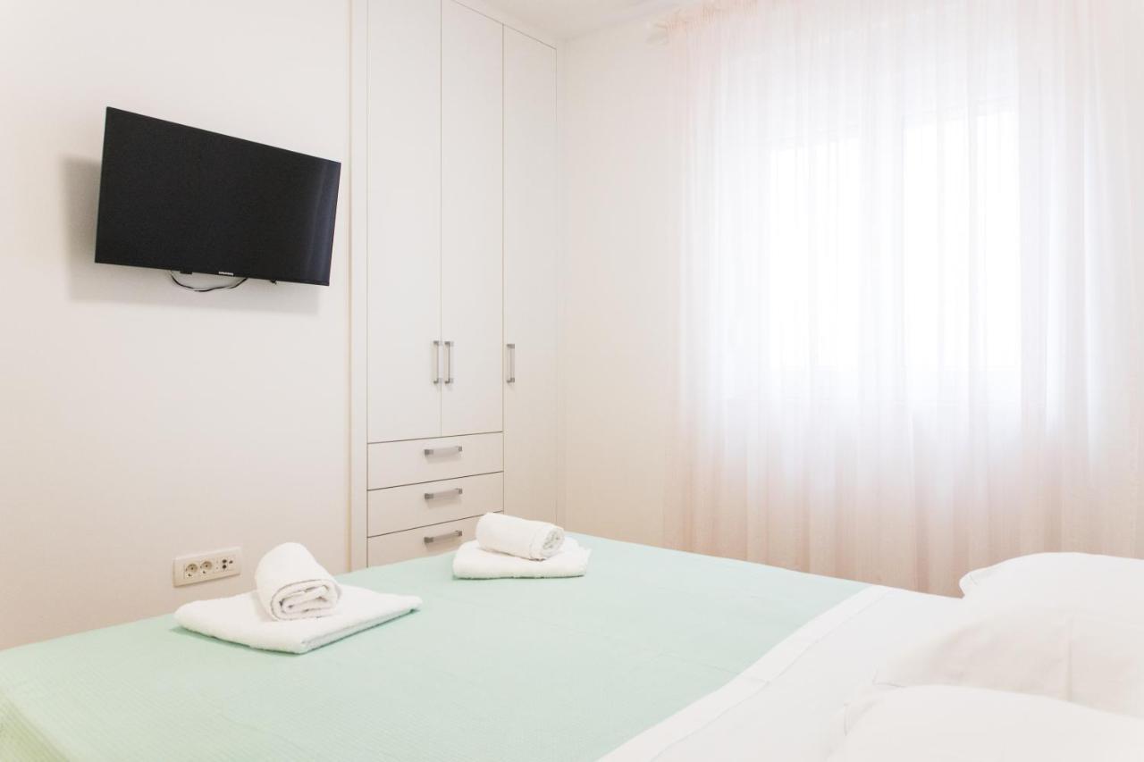 Apartment Zara - Luxury Apartment With Private Pool Dış mekan fotoğraf