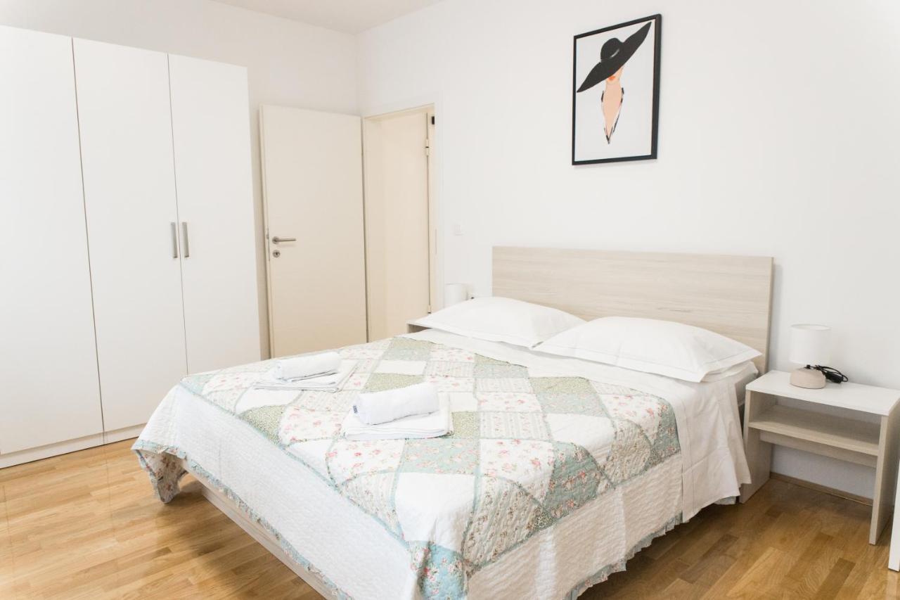 Apartment Zara - Luxury Apartment With Private Pool Dış mekan fotoğraf