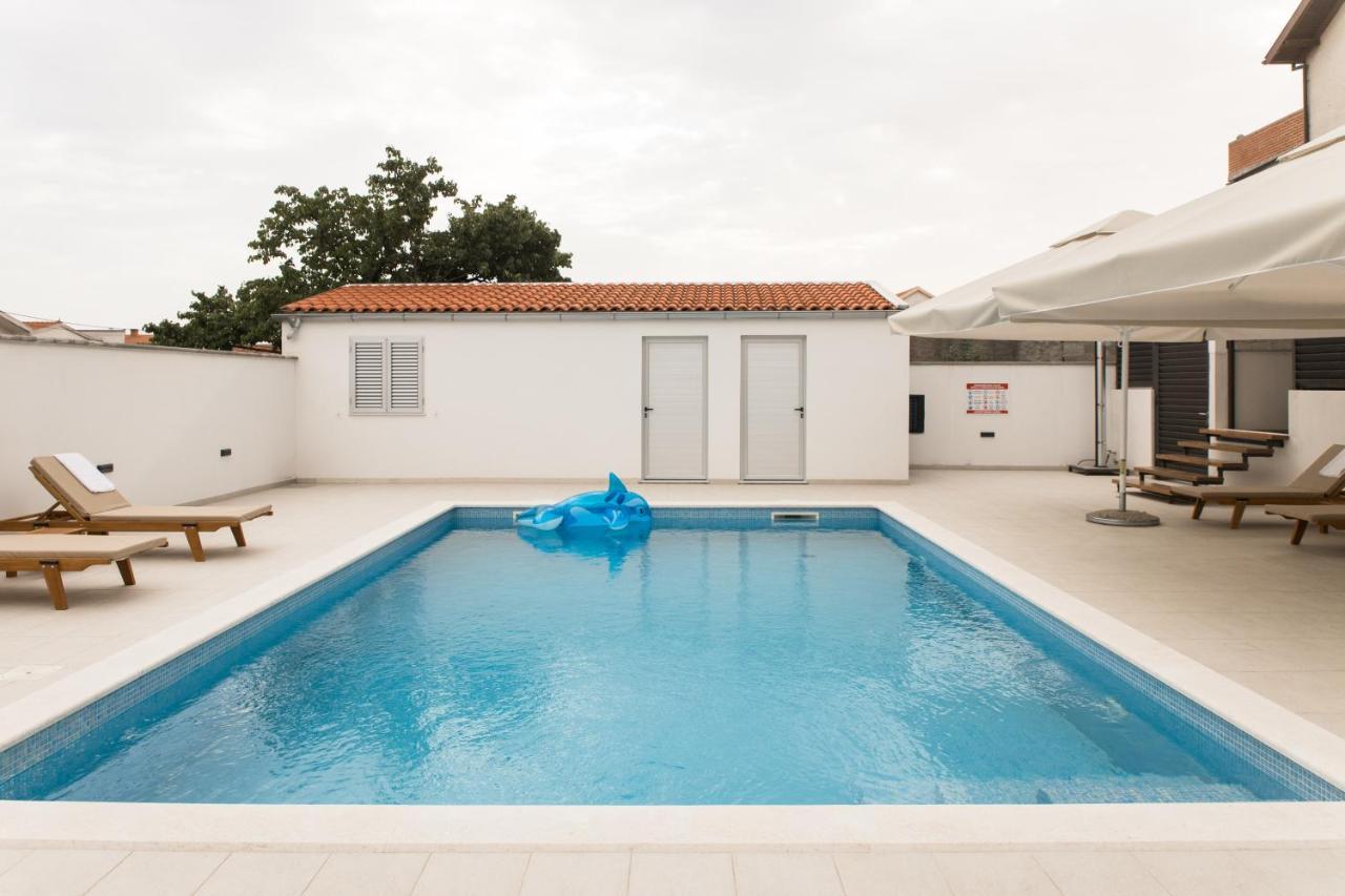 Apartment Zara - Luxury Apartment With Private Pool Dış mekan fotoğraf