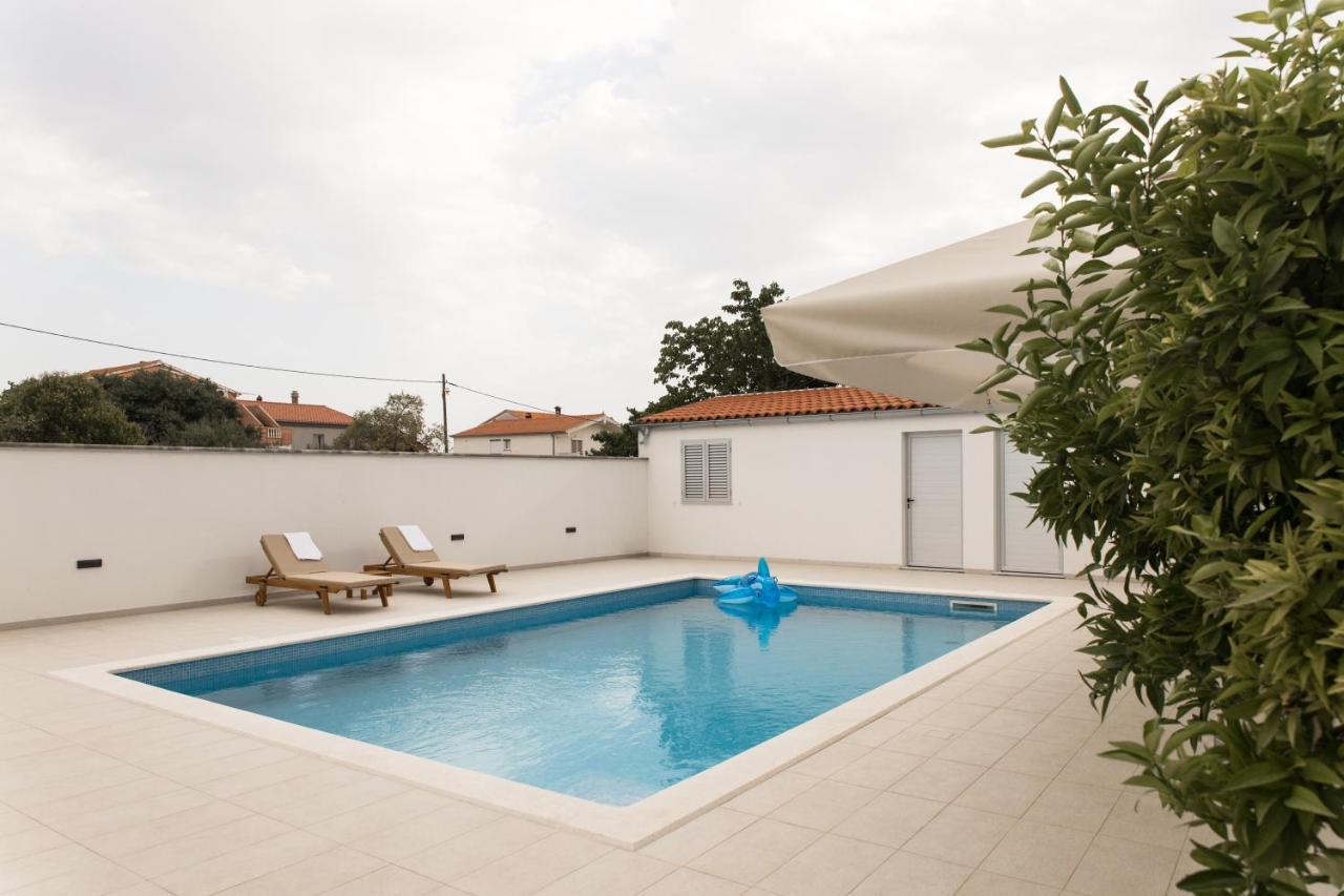 Apartment Zara - Luxury Apartment With Private Pool Dış mekan fotoğraf