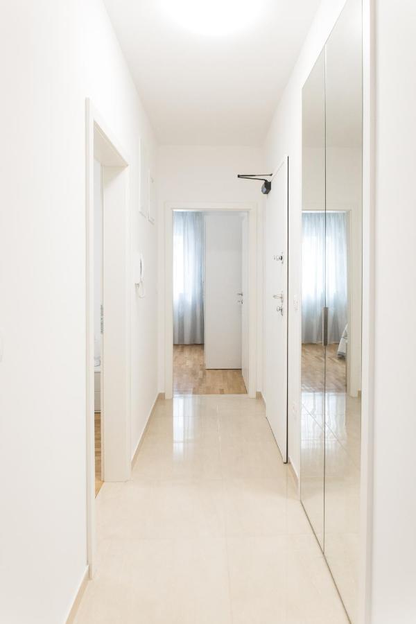 Apartment Zara - Luxury Apartment With Private Pool Dış mekan fotoğraf