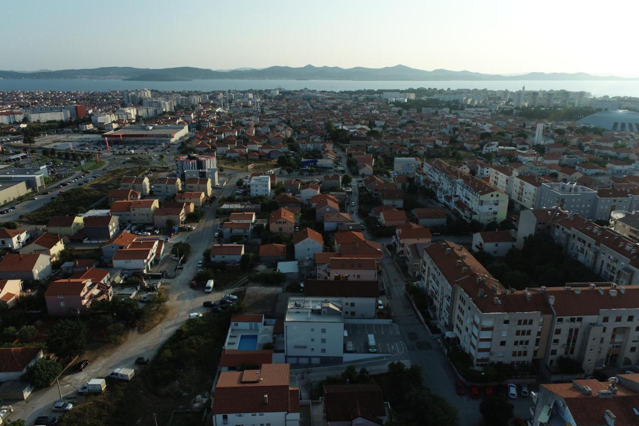 Apartment Zara - Luxury Apartment With Private Pool Dış mekan fotoğraf